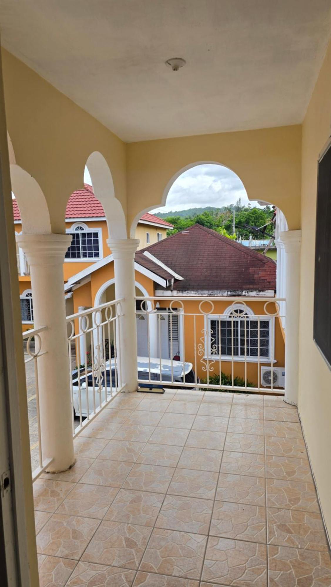 Wizzy Apartment White River Ocho Rios Buitenkant foto