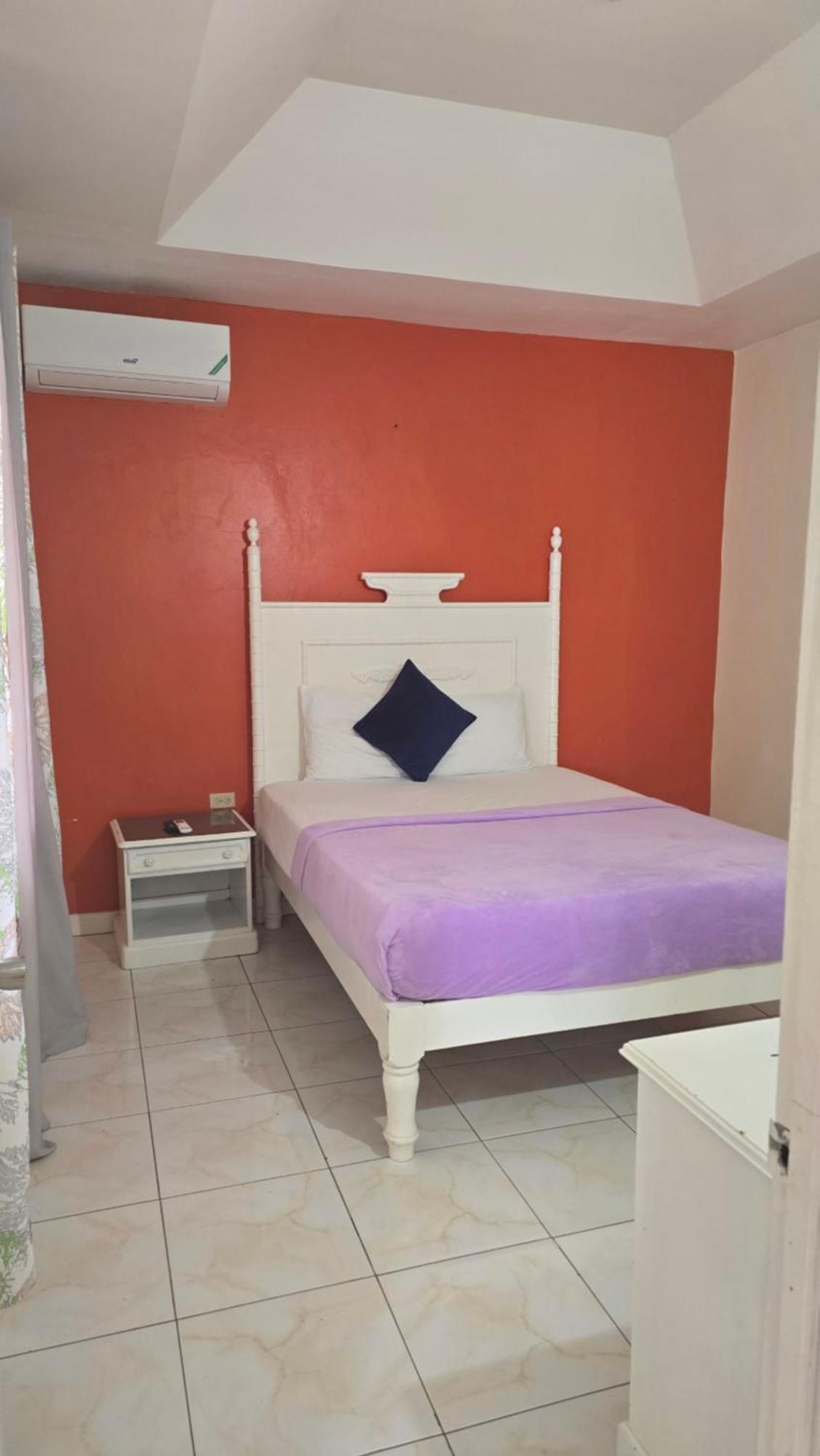 Wizzy Apartment White River Ocho Rios Buitenkant foto