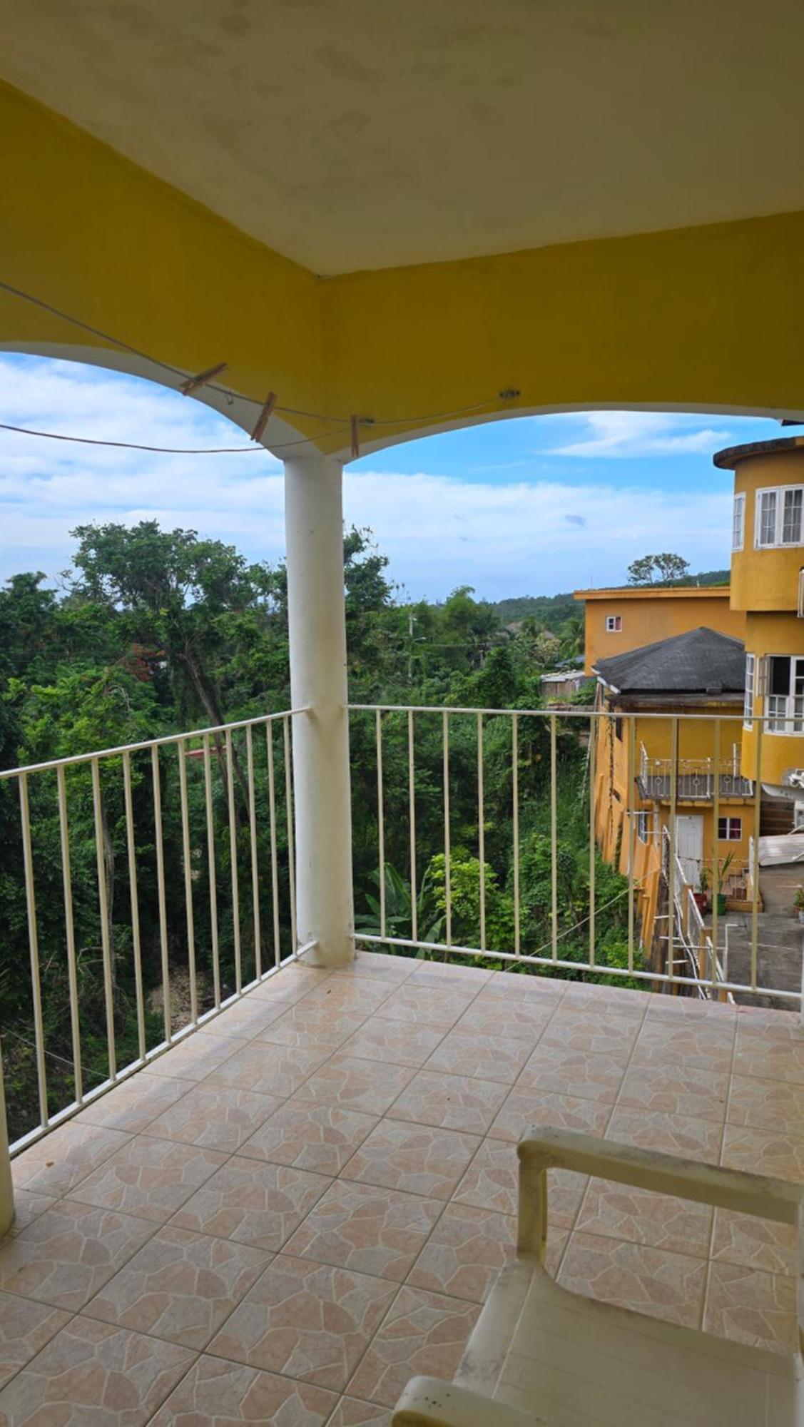 Wizzy Apartment White River Ocho Rios Buitenkant foto